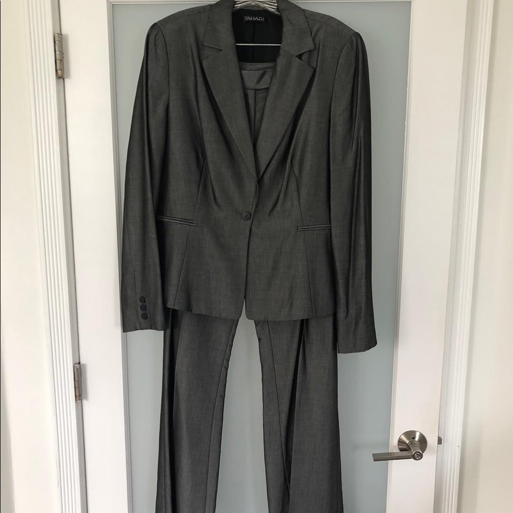 Vintage Tahari Metalic Gray Pantsuit